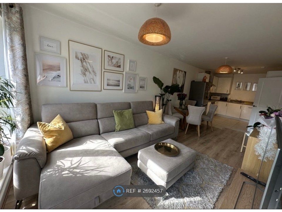 Property photo 1 of 22 Open Plan Living Room