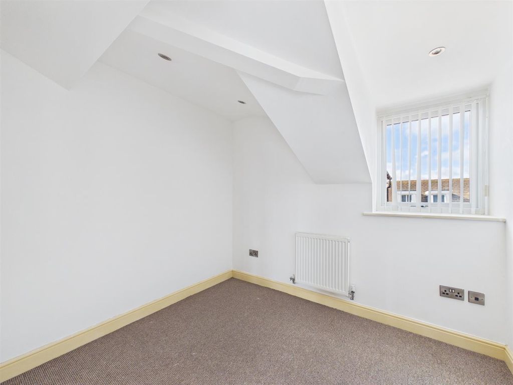 Property photo 2 of 19 Cam03604G0-Pr0387-Still003.Jpg
