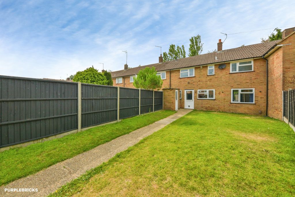 Property photo 3 of 27 Rear Garden