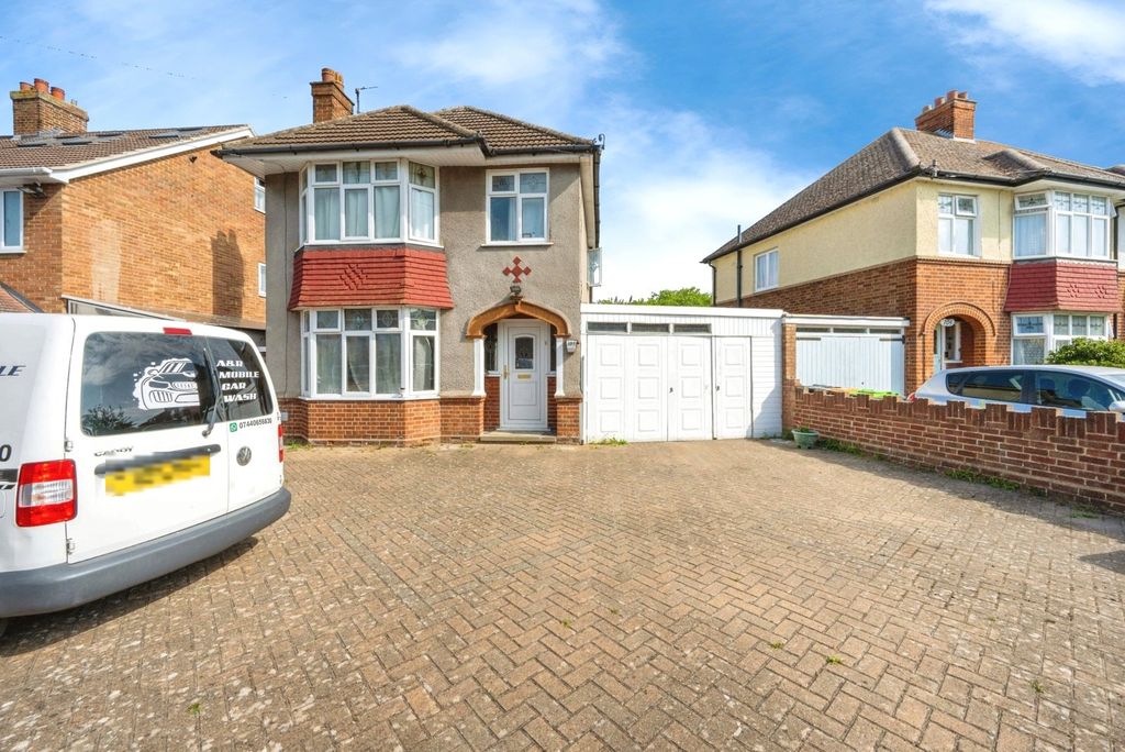 Property photo 1 of 17 Photo