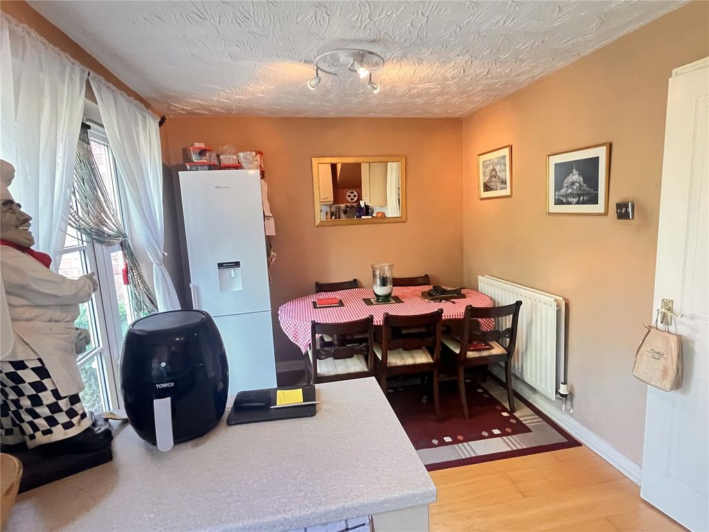 Property photo 3 of 14 Picture No. 21