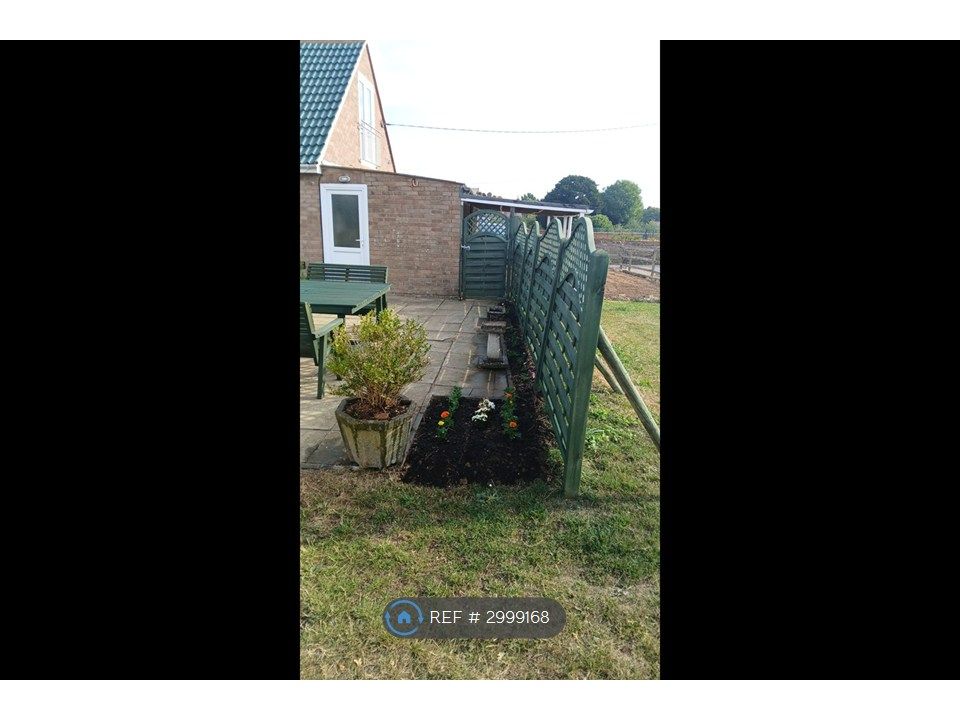 Property photo 2 of 33