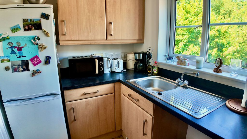 Additional image 10 of 2 bed flat for saleCoed Celynen Drive, Abercarn NP11