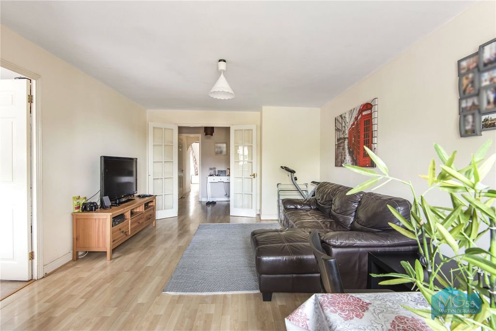 Property photo 3 of 12 Picture No. 21