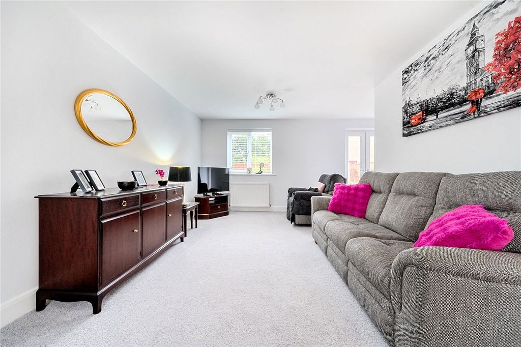 Property photo 2 of 30 Picture No. 46