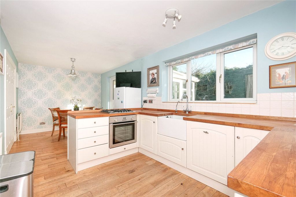Property photo 3 of 22 Picture No. 03