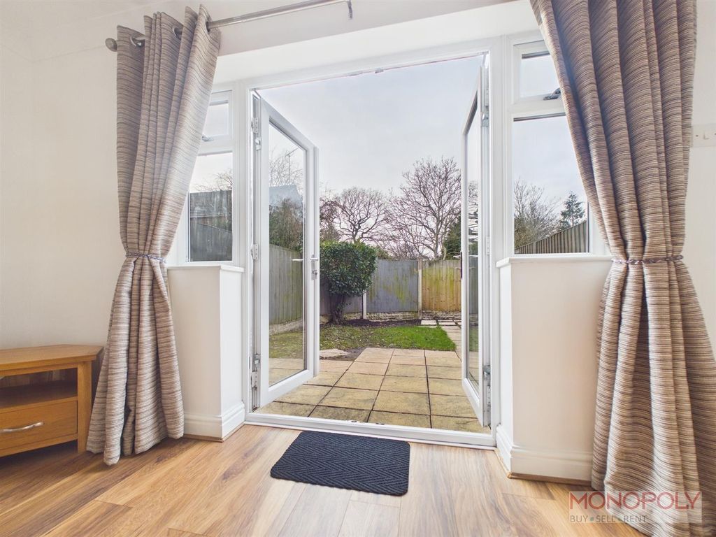 Property photo 3 of 19 Cam03815G0-Pr0408-Still013.Jpg