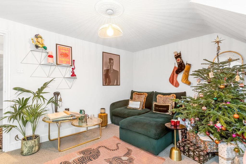 Property photo 3 of 11 R2A1058-1-1500x1000.Jpg