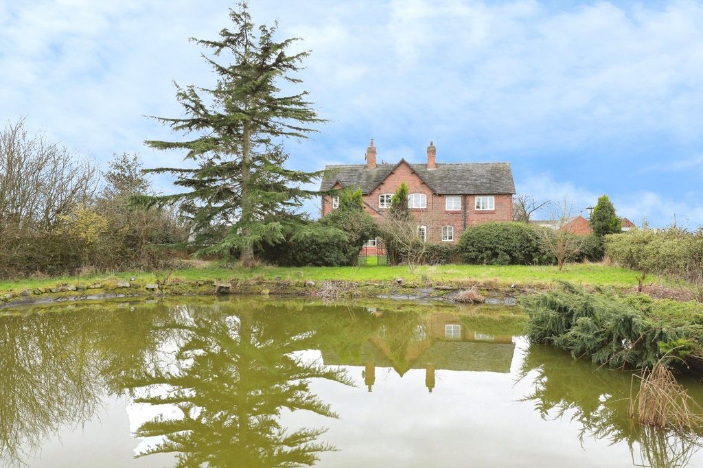 Property photo 3 of 25 Picture No. 27