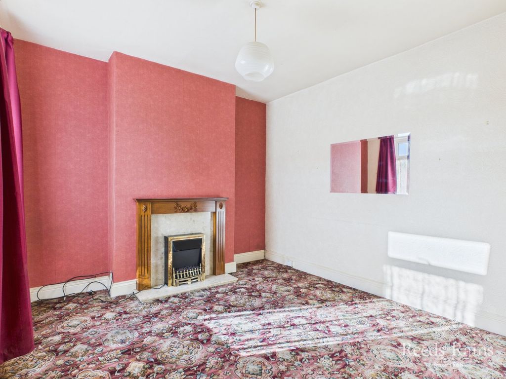 Property photo 3 of 13 Dining Room