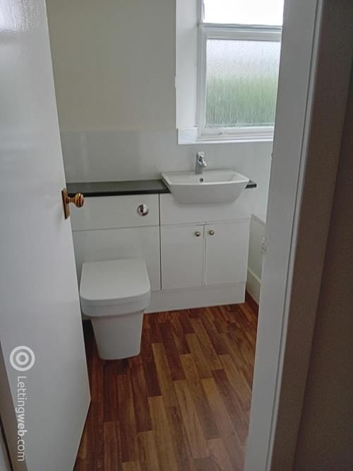 Property photo 2 of 3