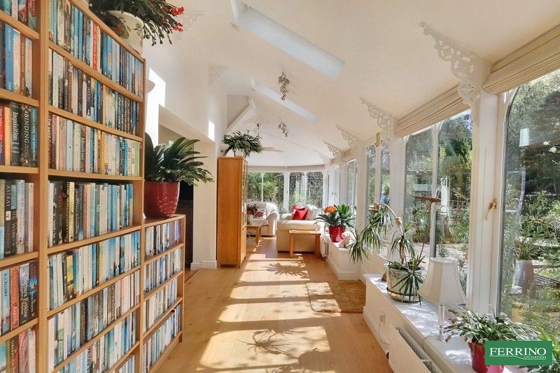 Property photo 3 of 36 Orangery