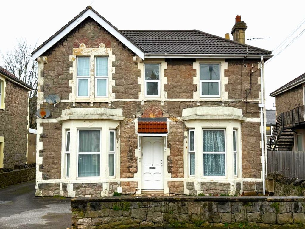 Property photo 1 of 6