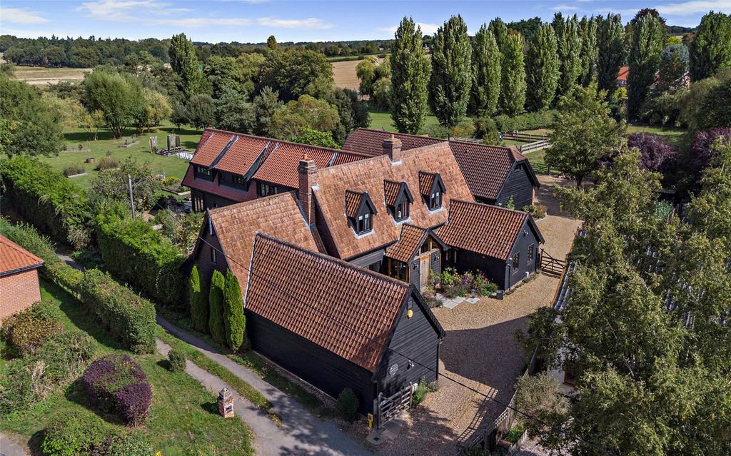 Property photo 1 of 27 Cobweb Barn