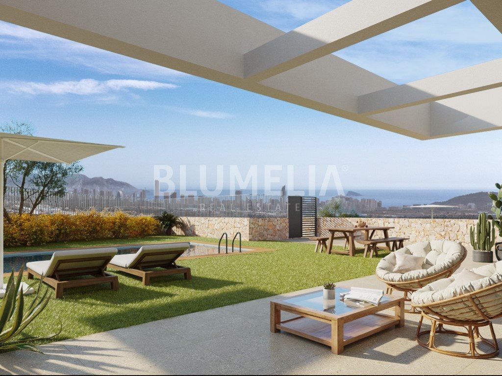 Property photo 1 of 16 Modern Villa With Sea Views For Sale In Finestrat