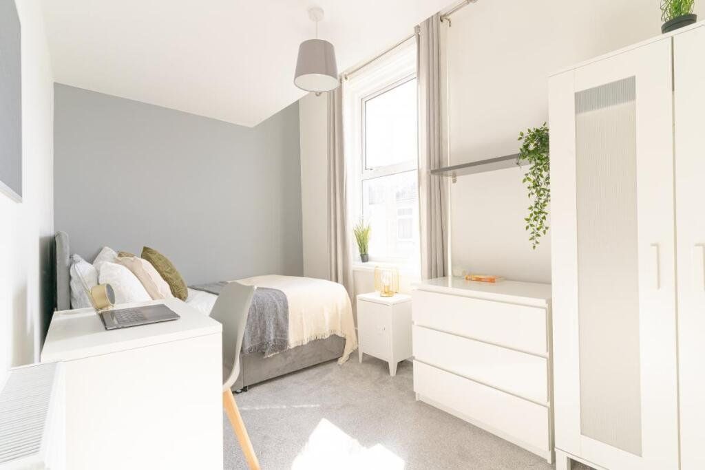 Property photo 2 of 8 Picture No. 05