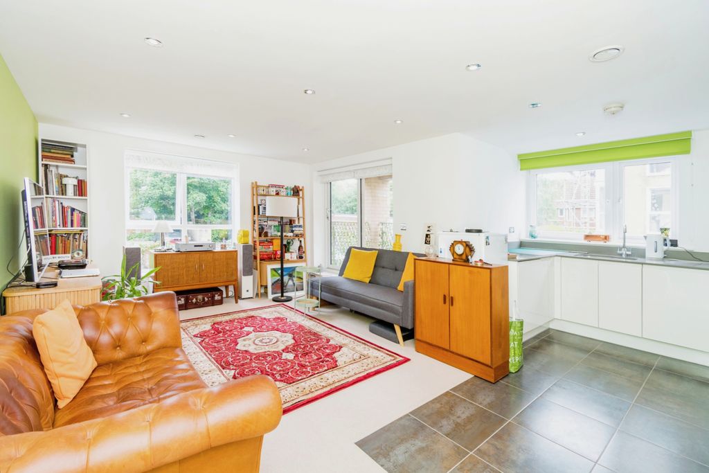 Property photo 2 of 15 Photography