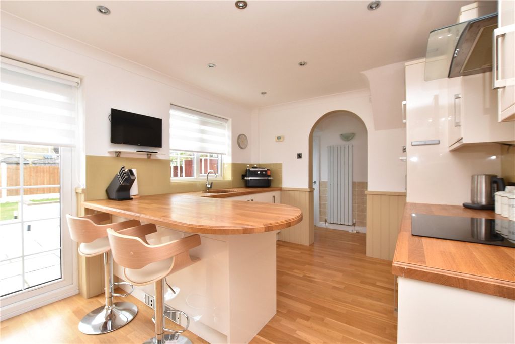 Property photo 3 of 25 Picture No. 33