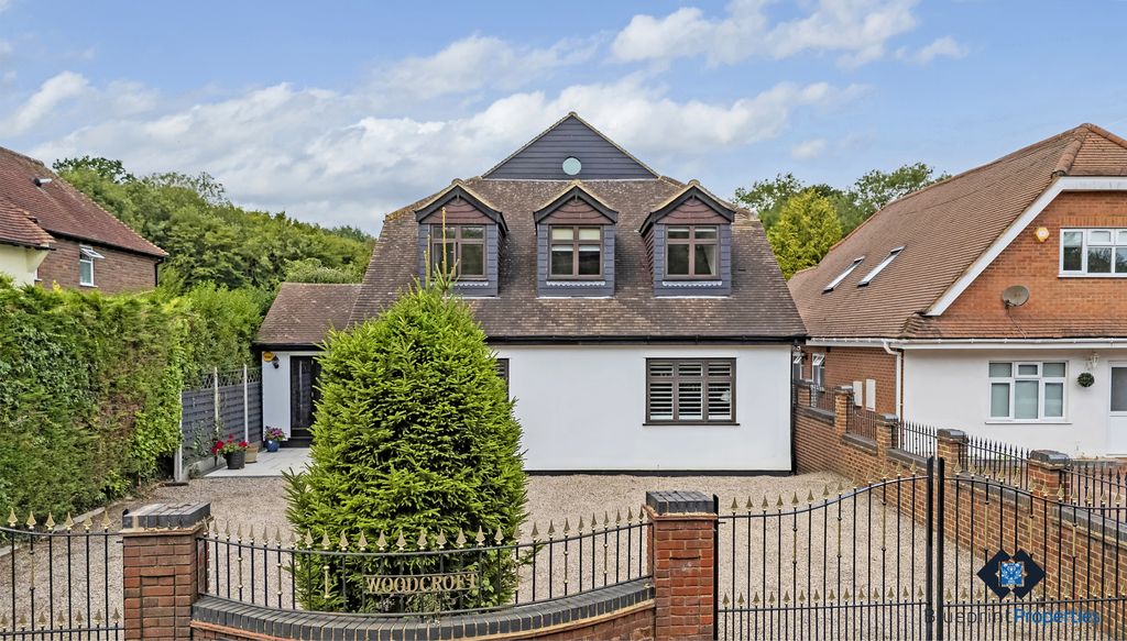 Property photo 1 of 47 6 Bedroom Detached House