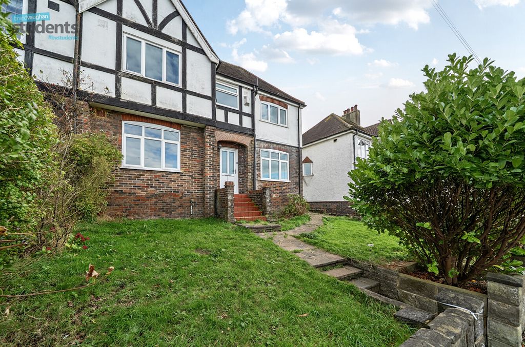 Property photo 1 of 11 61577Cce-1A0F-4Ad...