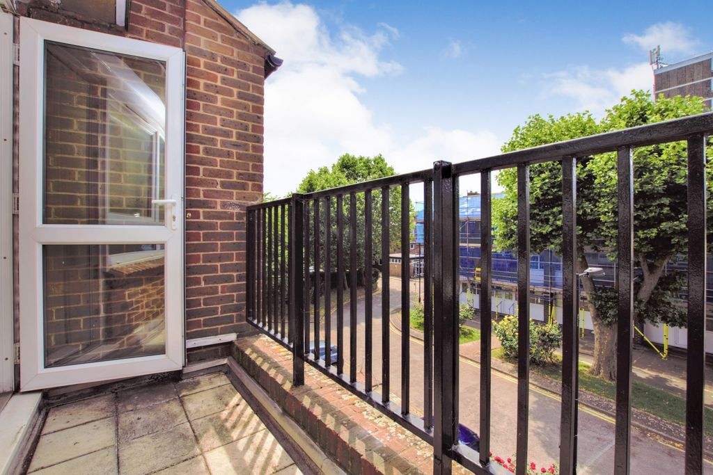 Property photo 3 of 13 Balcony