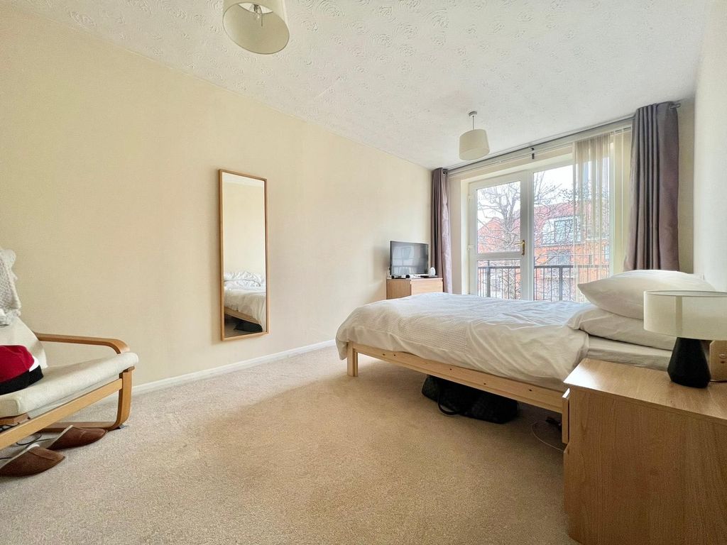 Property photo 3 of 9