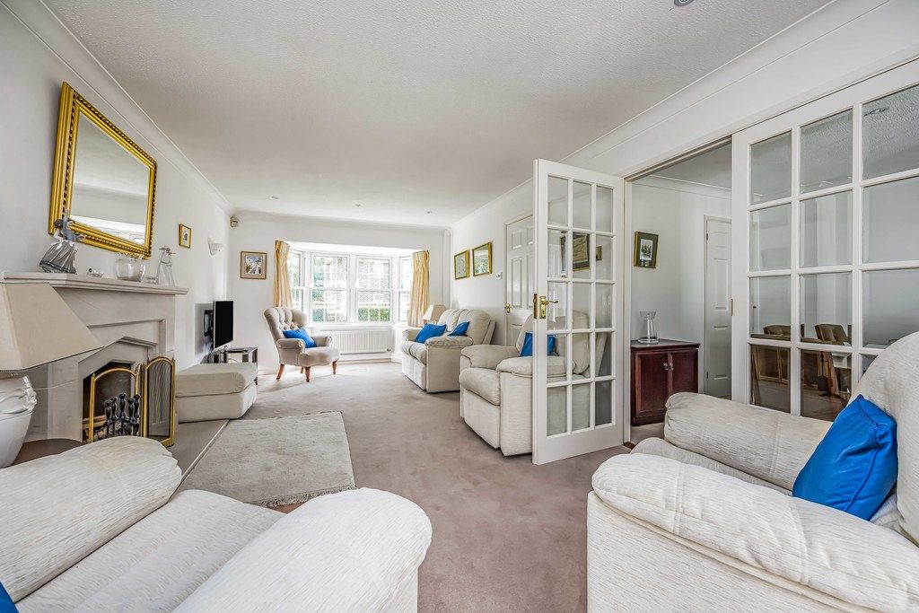 Property photo 3 of 35