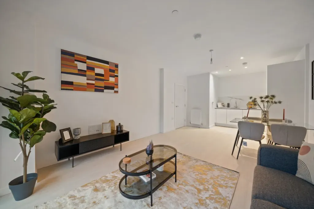 Property photo 3 of 11