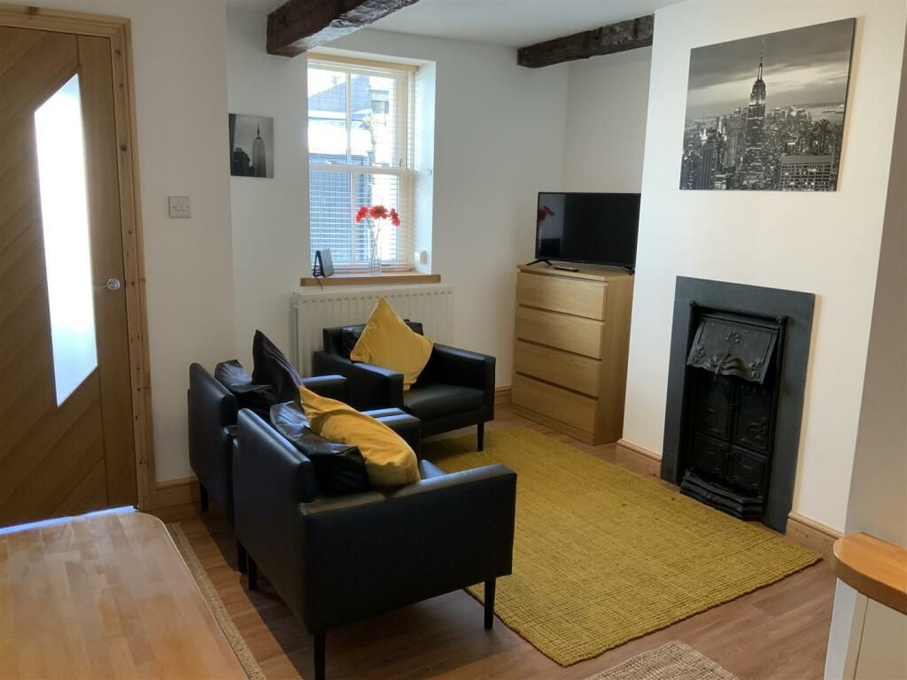 Property photo 2 of 24