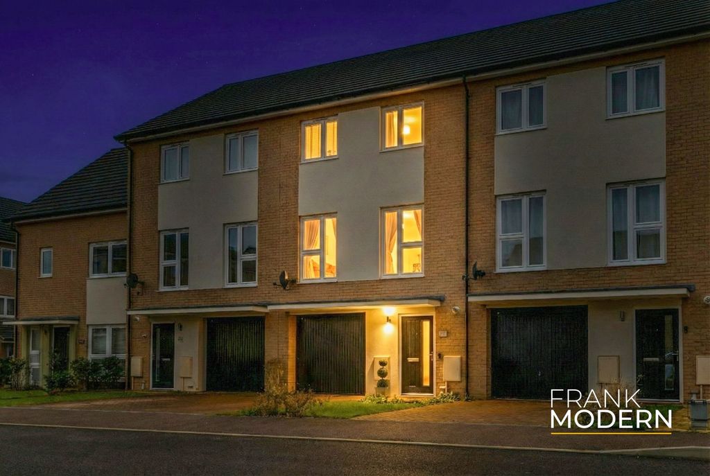 Property photo 1 of 31