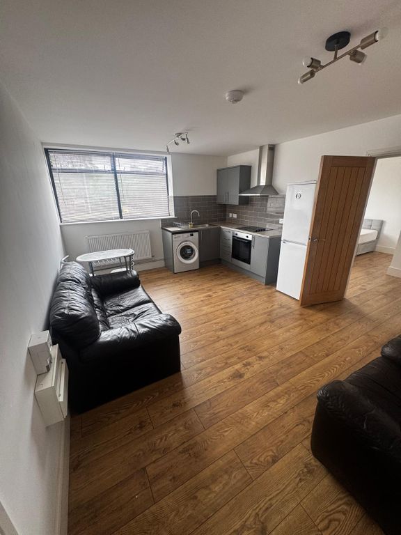 Property photo 1 of 6 1 Bed Flat To Rent Scotia Road, Burslem St6