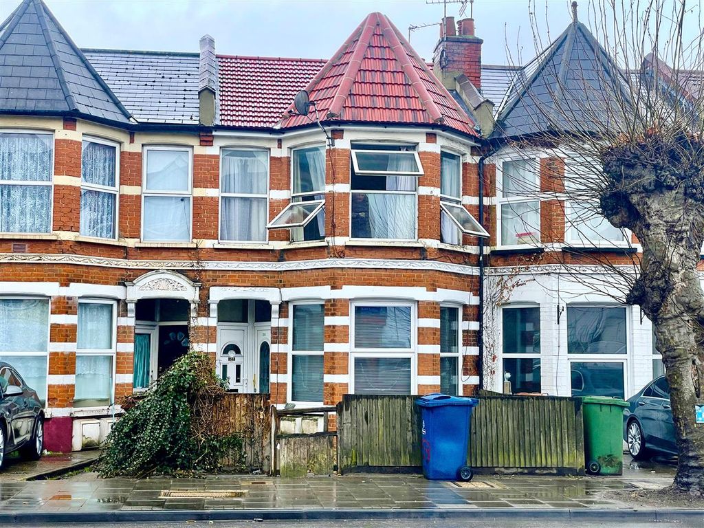 Property photo 2 of 10