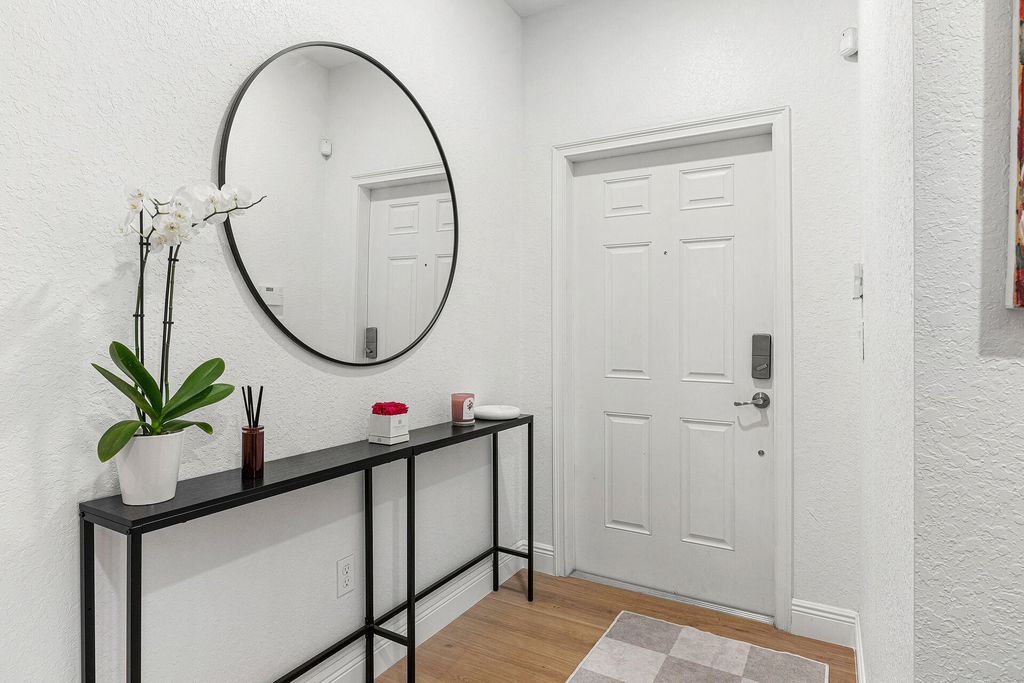 Property photo 3 of 10 <Alttext/>