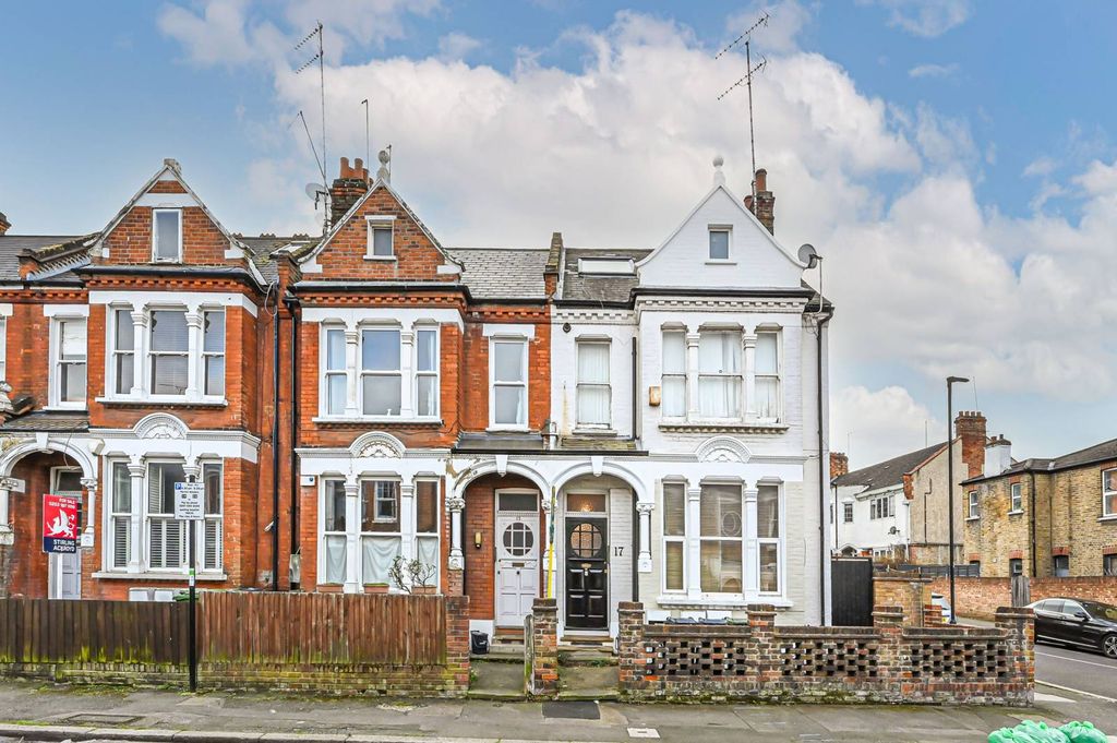 Property photo 2 of 7