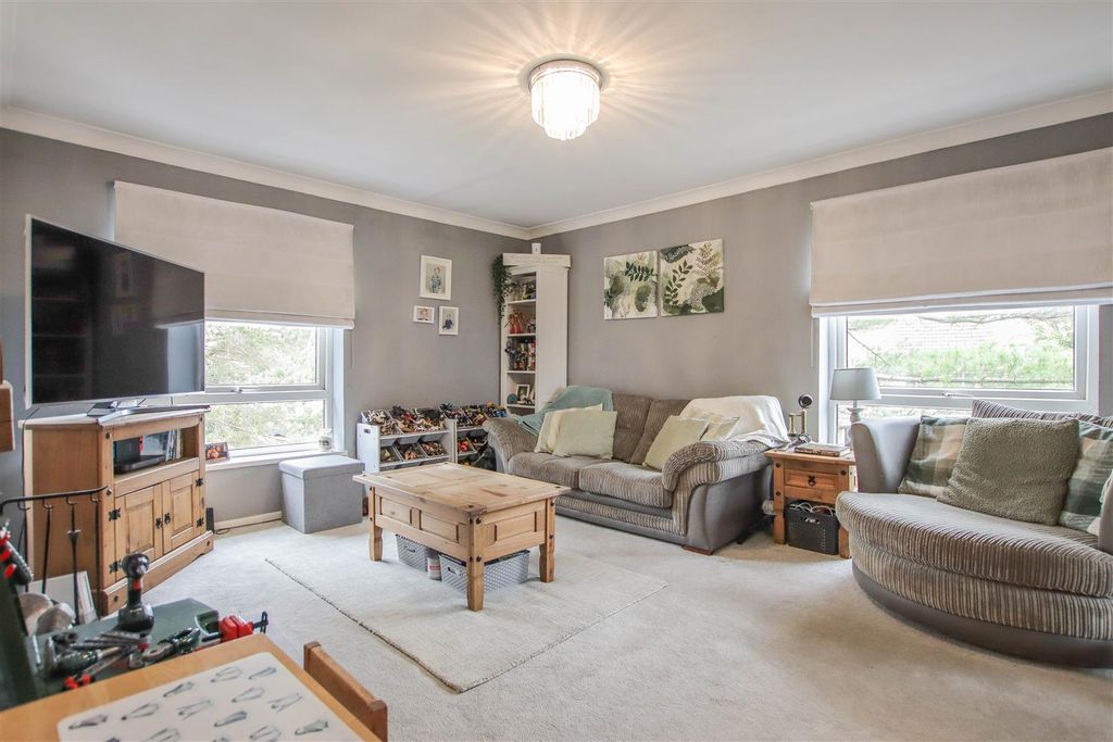 Property photo 2 of 12 Img_1475.Jpg