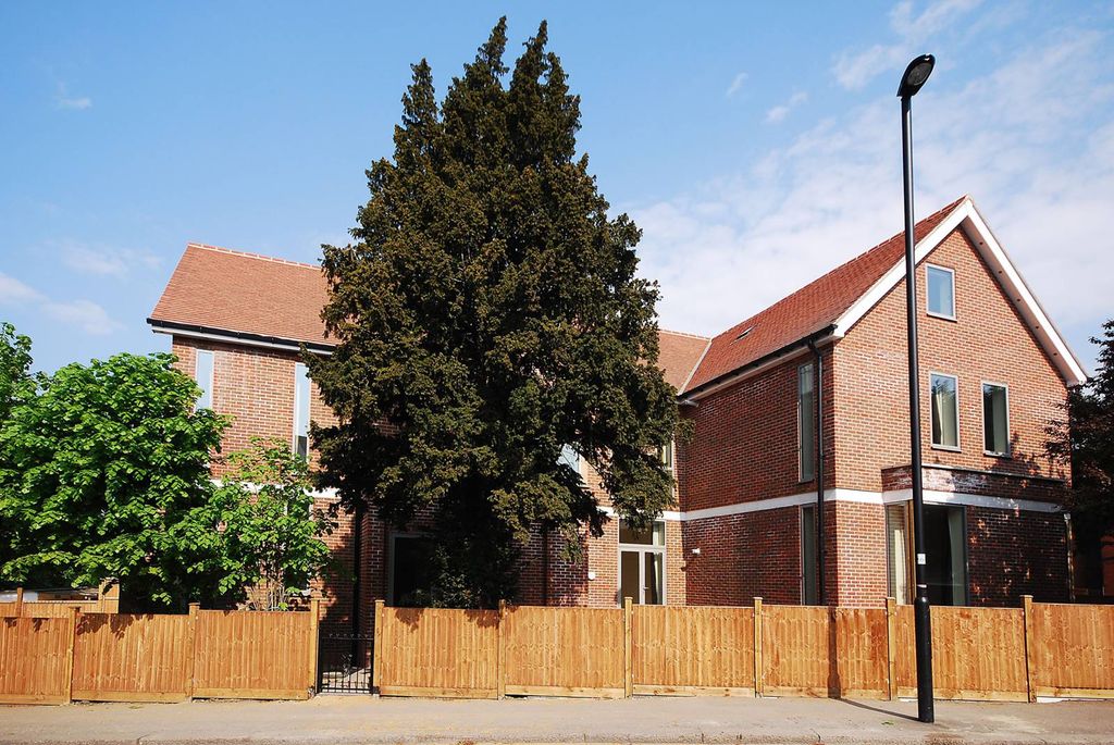 Property photo 2 of 6