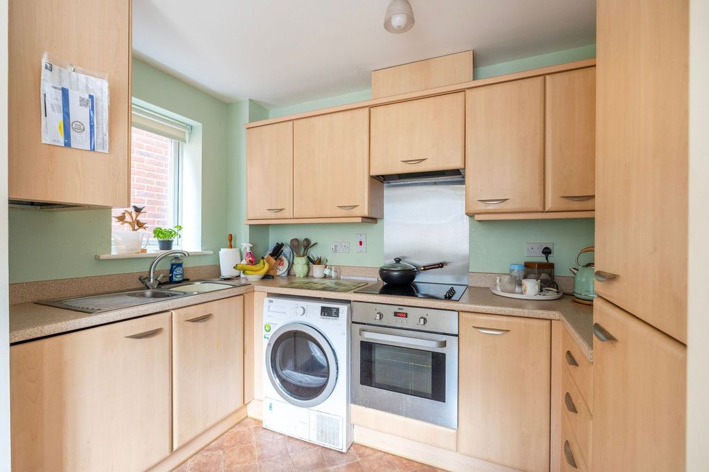 Property photo 2 of 13