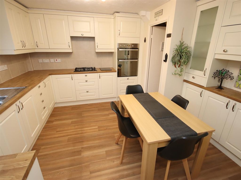 Property photo 3 of 16 Img_8374.Jpg