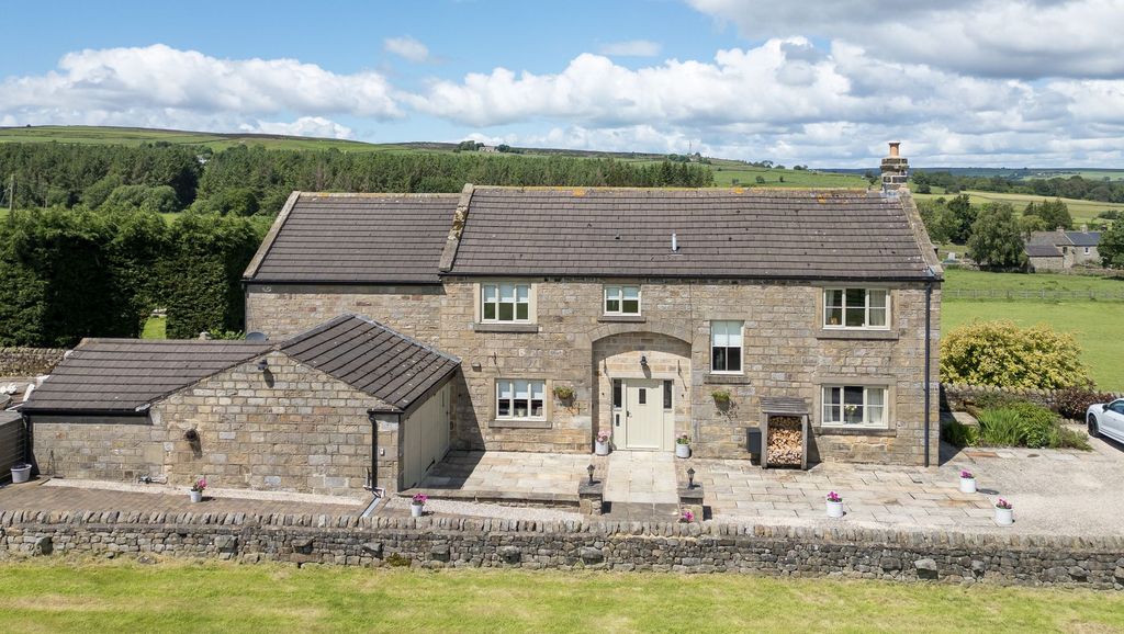Property photo 1 of 30