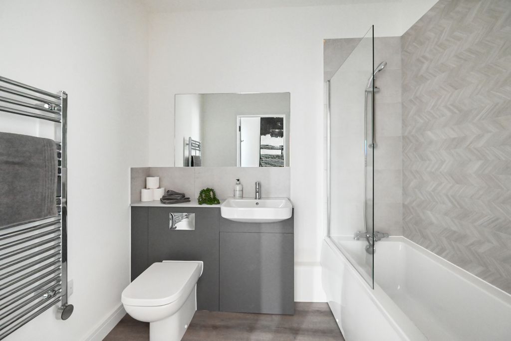 Property photo 2 of 8 Front