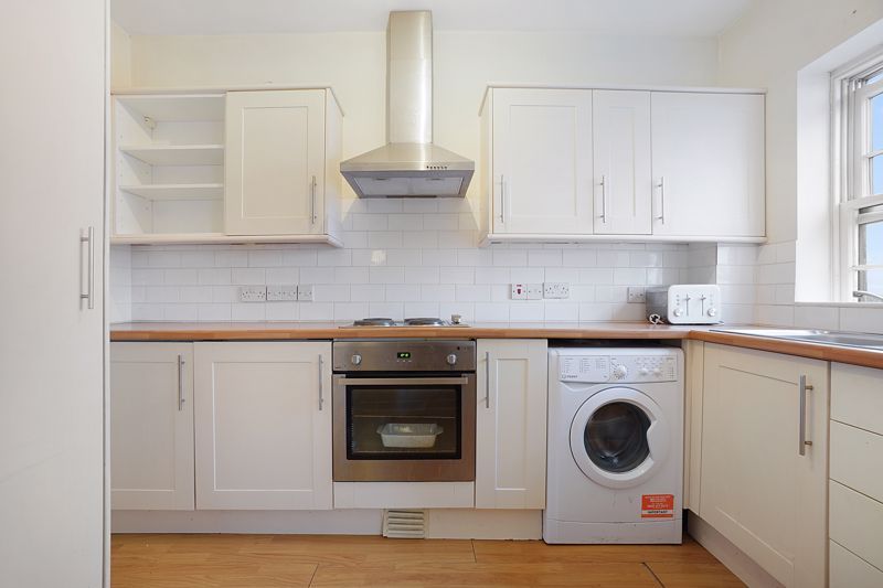 Property photo 3 of 18 Photo 14