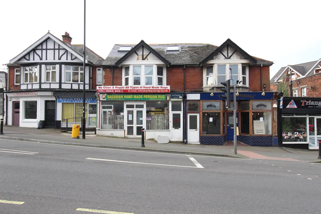 The Triangle, Cobden Avenue, Bitterne SO18 - View 3