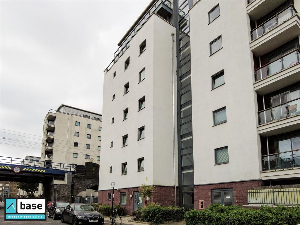 Property photo 2 of 2 Exterior 1.Jpg