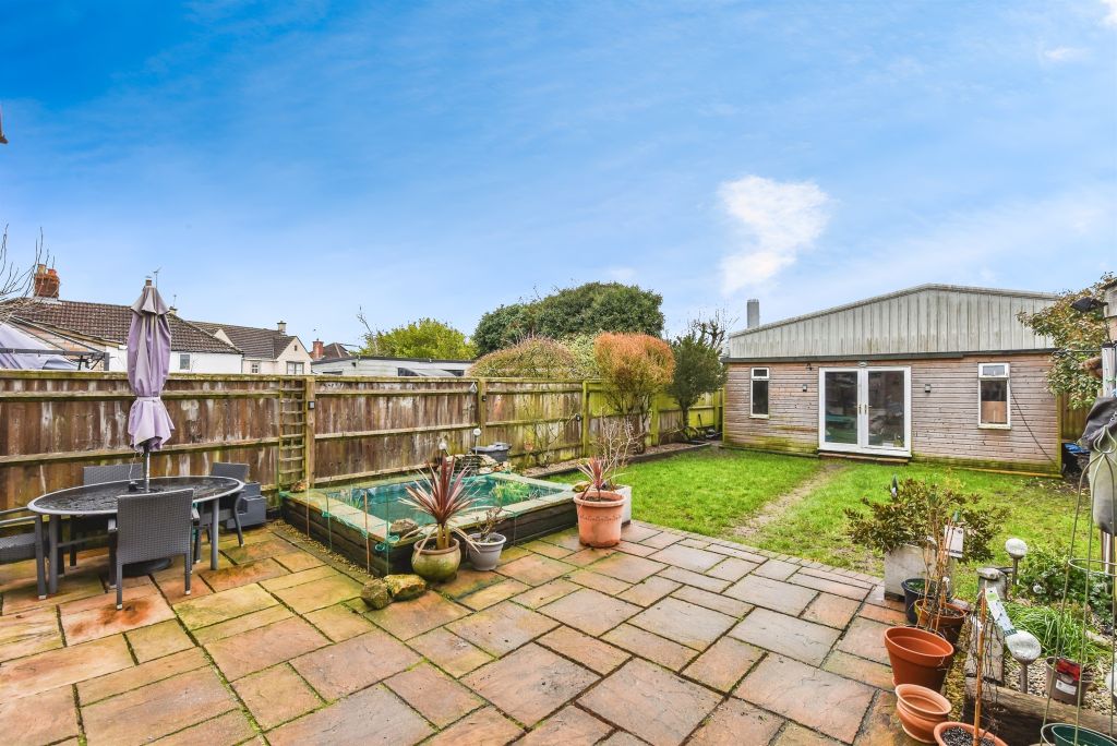 Property photo 2 of 13