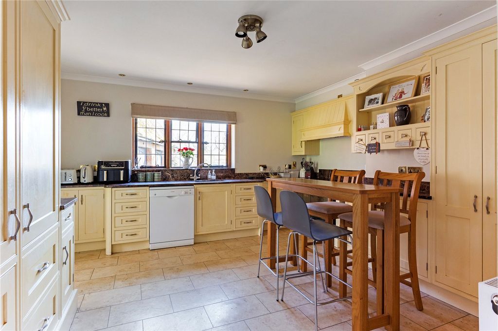 Property photo 2 of 12 Kitchen