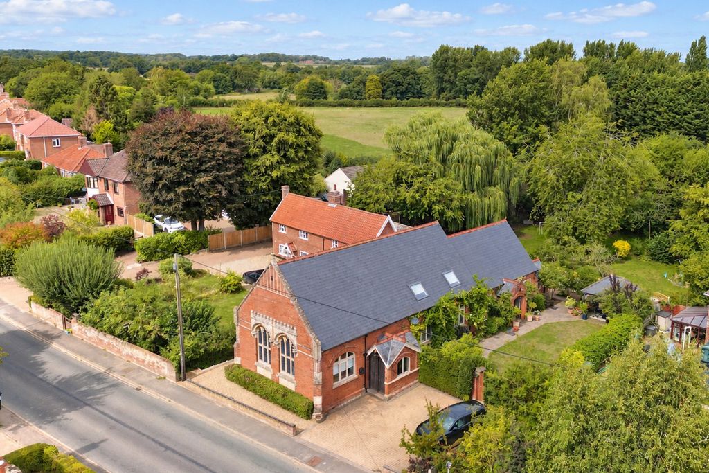 Property photo 1 of 34