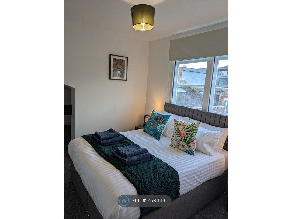 Property photo 3 of 35