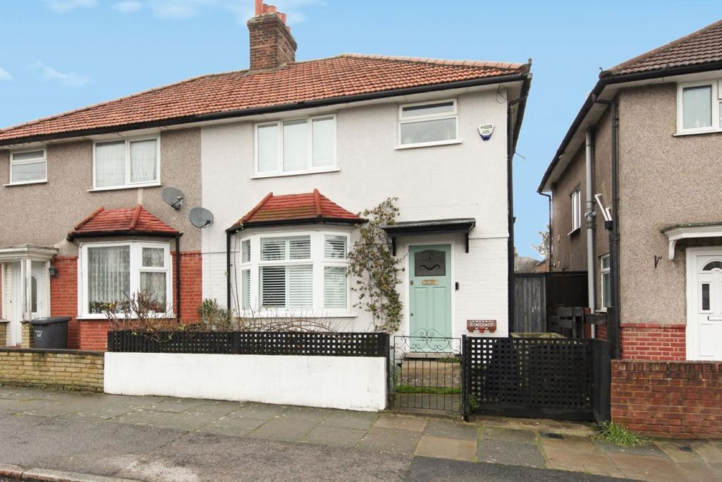 Property photo 2 of 17 External.Jpeg