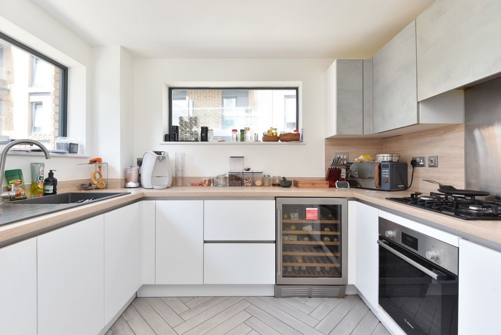 Property photo 3 of 19 5098077