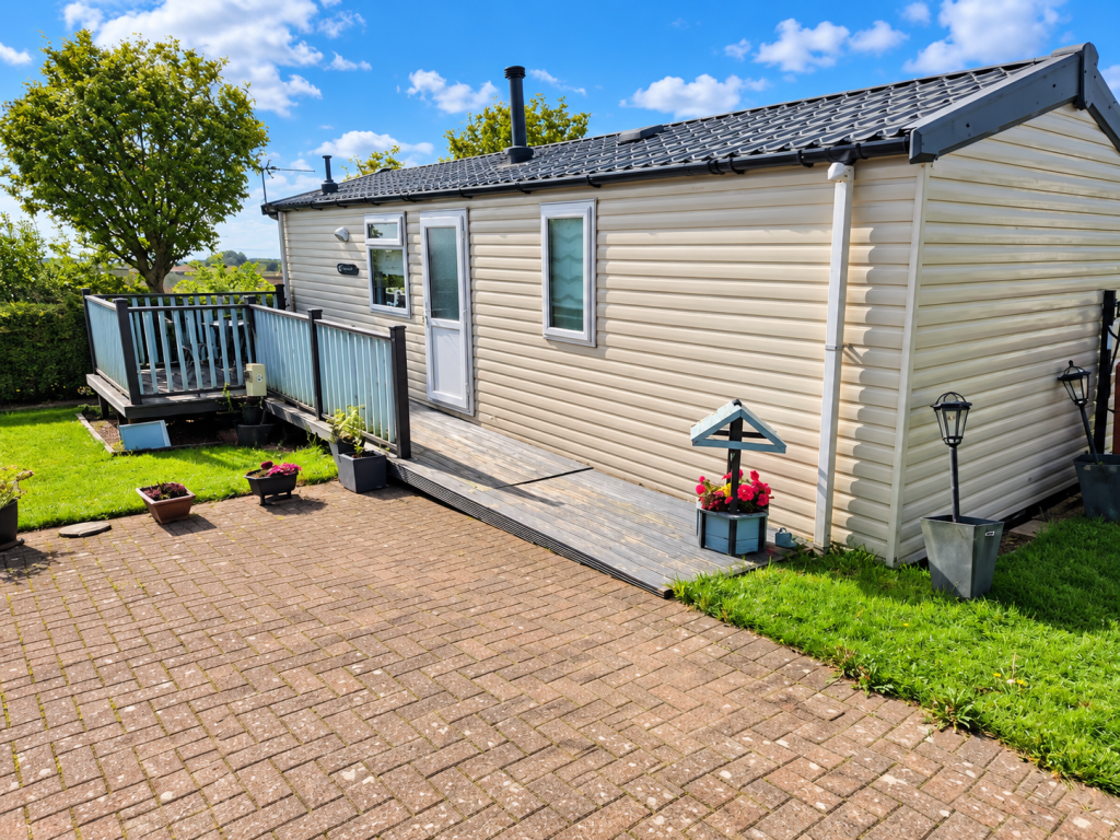 Property photo 1 of 3 Swift Burgundy Holiday Caravan With Private Decking And Parking At Letham Feus, Fife